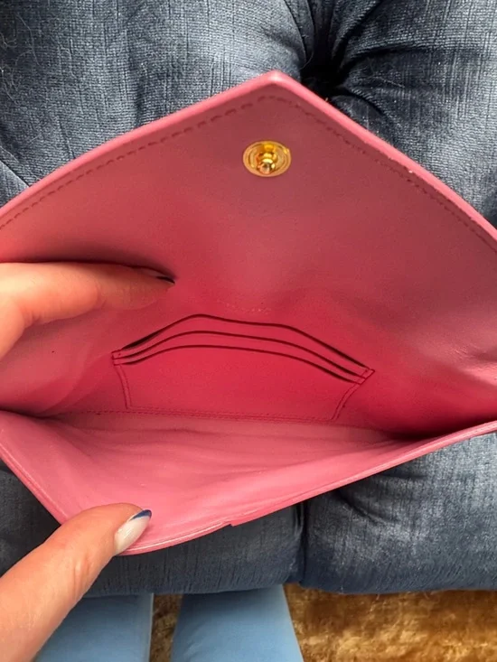 Prada Pink Saffiano Envelope Clutch/wallet with Gold Logo - Picture 4 of 10